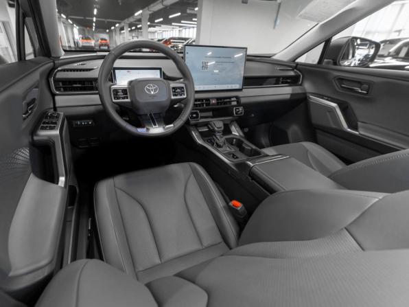 Toyota RAV4 VI (XA60) с пробегом 2026 года, цена 4 515 000 рублей, 11 км, внедорожник, Автокод Объявления