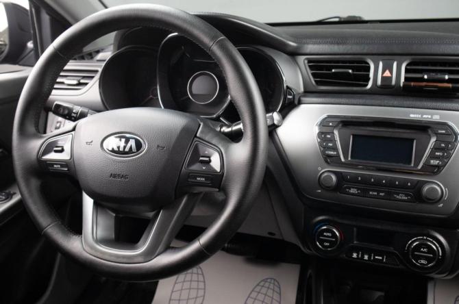 Kia Rio III с пробегом 2015 года, цена 1 019 000 рублей, 154000 км, седан, Автокод Объявления