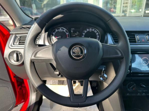 Skoda Rapid I Рестайлинг с пробегом 2018 года, цена 1 179 000 рублей, 91000 км, лифтбек, Автокод Объявления