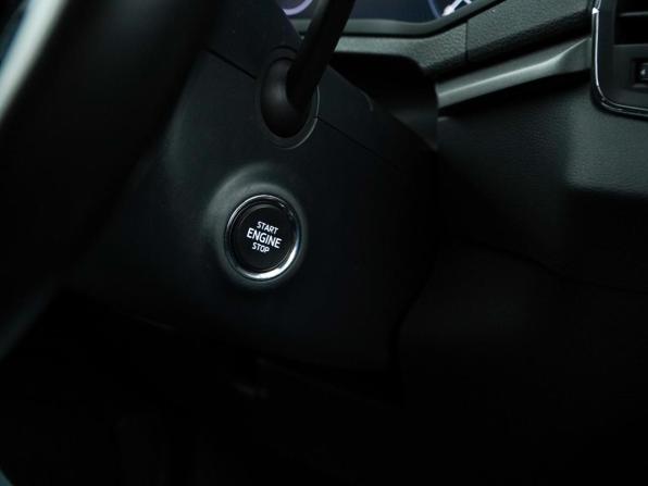 Skoda Karoq I с пробегом 2021 года, цена 2 099 050 рублей, 143954 км, внедорожник, Автокод Объявления