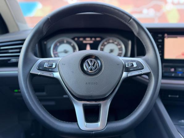 Volkswagen Touareg III с пробегом 2019 года, цена 3 420 000 рублей, 256000 км, внедорожник, Автокод Объявления