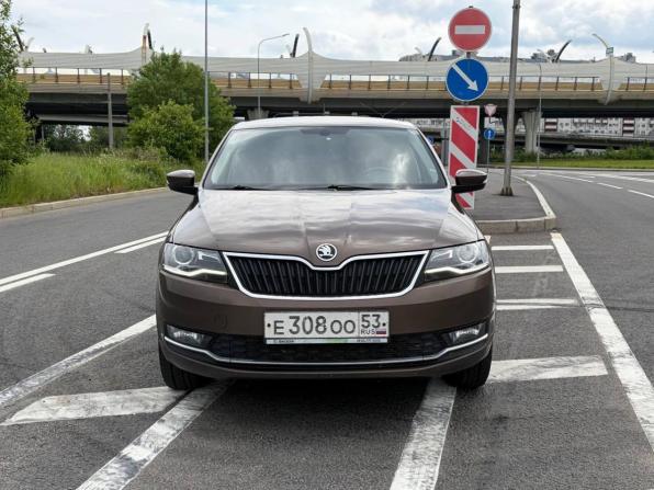Skoda Rapid I Рестайлинг с пробегом 2019 года, цена 1 099 000 рублей, 172000 км, лифтбек, Автокод Объявления