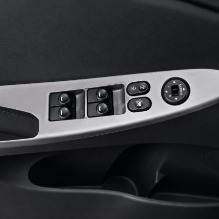 Hyundai Solaris I Рестайлинг с пробегом 2015 года, цена 842 000 рублей, 174780 км, седан, Автокод Объявления
