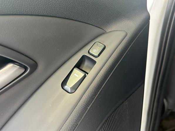 Hyundai ix35 I с пробегом 2010 года, цена 1 290 000 рублей, 75650 км, внедорожник, Автокод Объявления