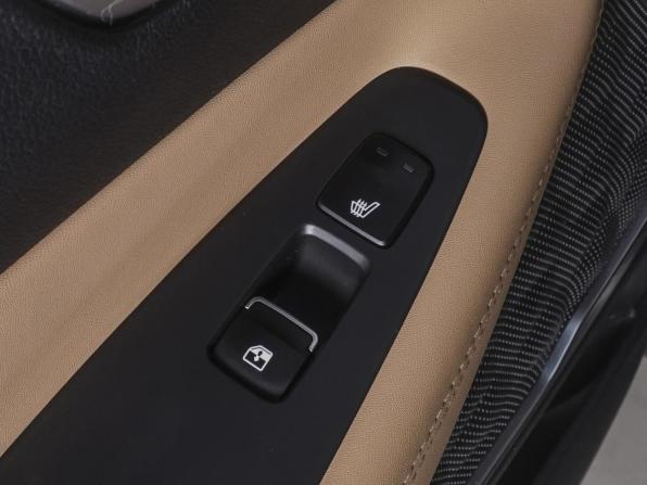 Hyundai Santa Fe IV Рестайлинг с пробегом 2023 года, цена 4 570 000 рублей, 31460 км, внедорожник, Автокод Объявления