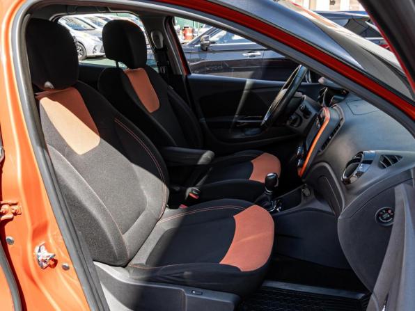 Renault Kaptur I с пробегом 2016 года, цена 1 399 000 рублей, 148386 км, внедорожник, Автокод Объявления