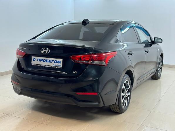 Hyundai Solaris II с пробегом 2017 года, цена 1 180 000 рублей, 164589 км, седан, Автокод Объявления