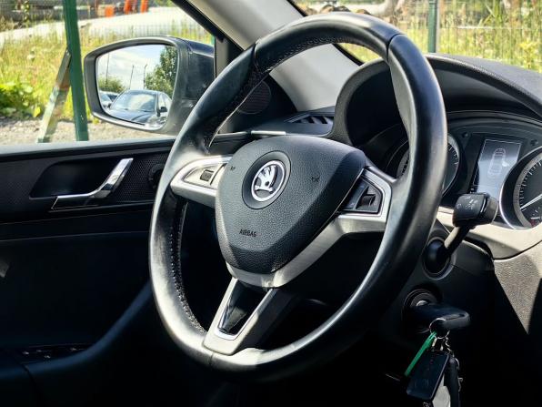 Skoda Rapid I с пробегом 2016 года, цена 929 000 рублей, 127000 км, лифтбек, Автокод Объявления