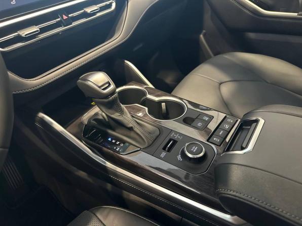 Новый Toyota Highlander IV (XU70) 2025 года, цена 5 800 000 рублей, внедорожник, Автокод Объявления