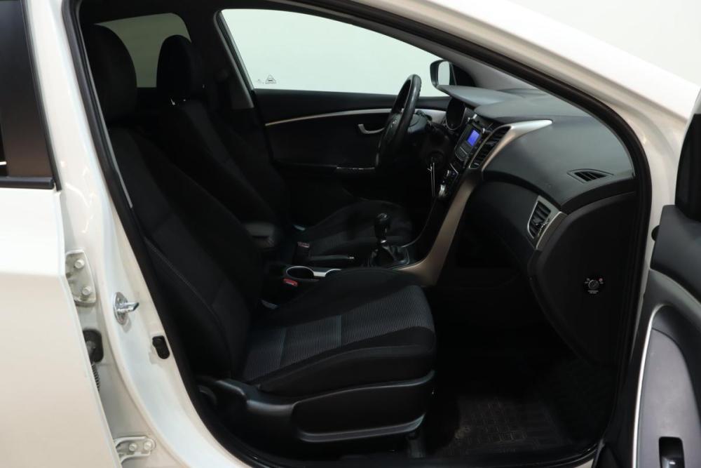 Hyundai i30 II Сургут  - изображение 13