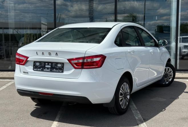 Lada (ВАЗ) Vesta I с пробегом 2018 года, цена 867 000 рублей, 127488 км, седан, Автокод Объявления