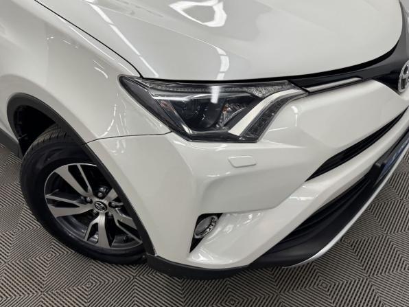 Toyota RAV4 IV (XA40) Рестайлинг с пробегом 2017 года, цена 2 440 000 рублей, 97581 км, внедорожник, Автокод Объявления