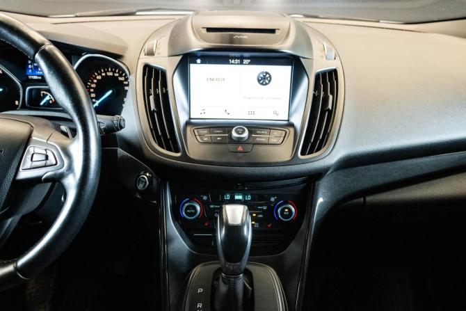Ford Kuga II Рестайлинг с пробегом 2017 года, цена 1 449 000 рублей, 171555 км, внедорожник, Автокод Объявления