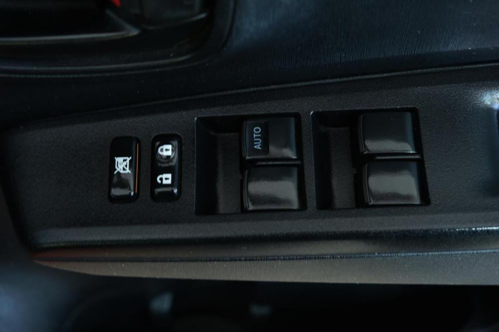 Toyota Vitz III (XP130) Омск  - изображение 9
