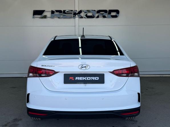 Hyundai Solaris II Рестайлинг с пробегом 2022 года, цена 1 679 000 рублей, 109620 км, седан, Автокод Объявления