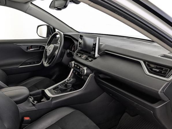 Toyota RAV4 V (XA50) с пробегом 2021 года, цена 3 250 000 рублей, 108997 км, внедорожник, Автокод Объявления