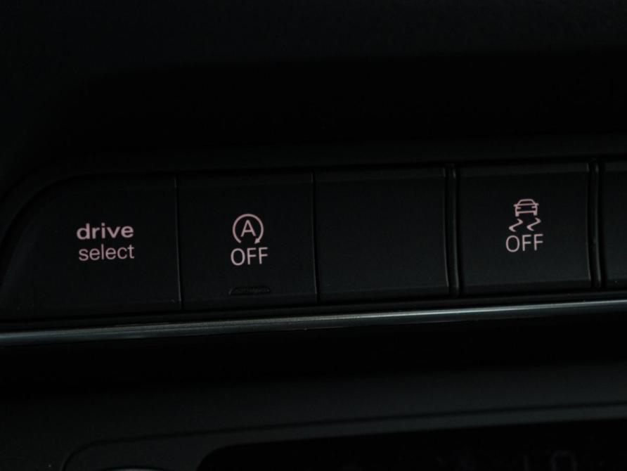 Audi Q3 I (8U) Рестайлинг Москва  - изображение 17