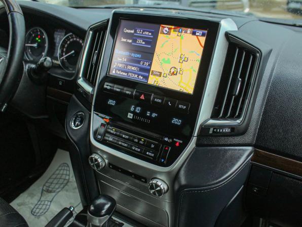 Toyota Land Cruiser 200 Series Рестайлинг 2 с пробегом 2018 года, цена 4 200 000 рублей, 413500 км, внедорожник, Автокод Объявления