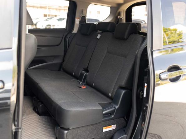 Toyota Sienta II Рестайлинг с пробегом 2019 года, цена 1 470 000 рублей, 125993 км, компактвэн, Автокод Объявления