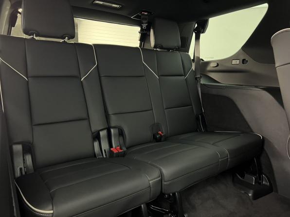 Cadillac Escalade V с пробегом 2023 года, цена 10 500 000 рублей, 44418 км, внедорожник, Автокод Объявления