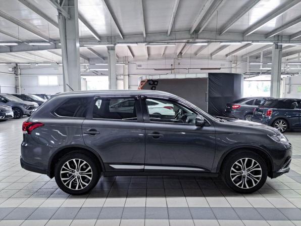 Mitsubishi Outlander III Рестайлинг 2 с пробегом 2015 года, цена 1 750 000 рублей, 141200 км, внедорожник, Автокод Объявления