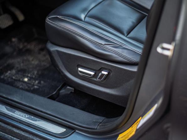 Geely Atlas I с пробегом 2020 года, цена 1 334 000 рублей, 150044 км, внедорожник, Автокод Объявления