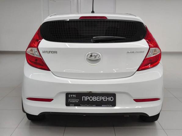 Hyundai Solaris I Рестайлинг с пробегом 2015 года, цена 960 000 рублей, 153853 км, хэтчбек, Автокод Объявления