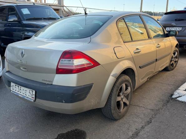 Renault Megane II Рестайлинг с пробегом 2006 года, цена 150 000 рублей, 277651 км, седан, Автокод Объявления