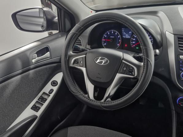Hyundai Solaris I с пробегом 2012 года, цена 629 000 рублей, 212020 км, хэтчбек, Автокод Объявления