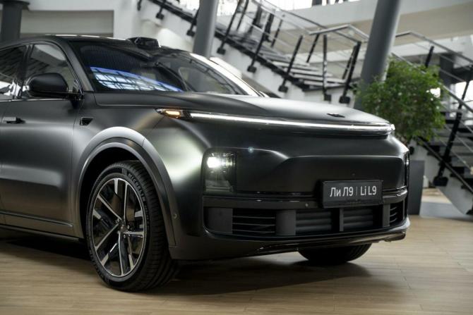 Новый Li Auto (Lixiang) L9 I Рестайлинг 2025 года, цена 12 290 000 рублей, внедорожник, Автокод Объявления