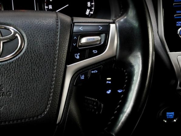 Toyota Land Cruiser Prado 150 Series Рестайлинг 2 с пробегом 2022 года, цена 7 300 000 рублей, 68165 км, внедорожник, Автокод Объявления