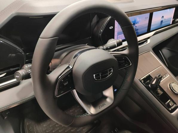 Новый Geely Monjaro I 2026 года, цена 4 904 990 рублей, внедорожник, Автокод Объявления