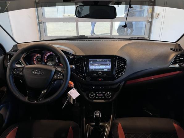 Lada (ВАЗ) Vesta I с пробегом 2021 года, цена 1 575 000 рублей, 40150 км, универсал, Автокод Объявления