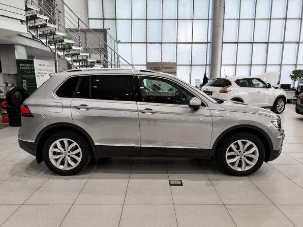 Volkswagen Tiguan II с пробегом 2018 года, цена 2 930 000 рублей, 62768 км, внедорожник, Автокод Объявления