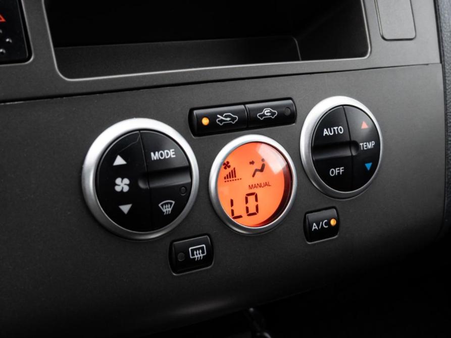 Nissan Tiida I Рестайлинг Краснодар  - изображение 22