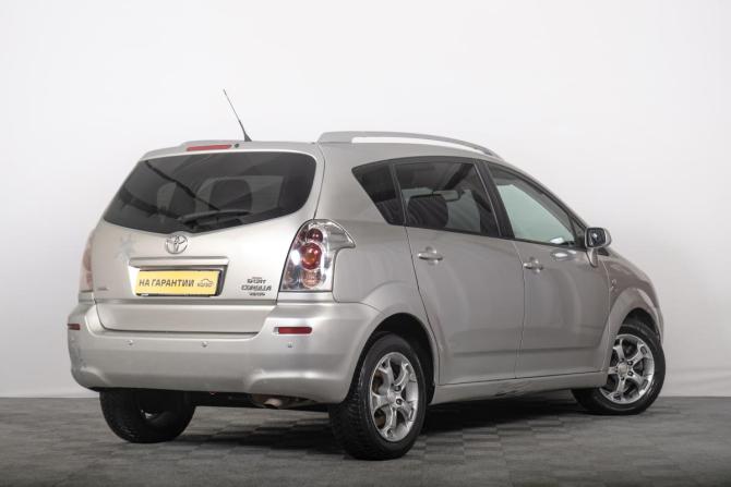 Toyota Corolla Verso I Рестайлинг с пробегом 2005 года, цена 699 000 рублей, 363000 км, компактвэн, Автокод Объявления