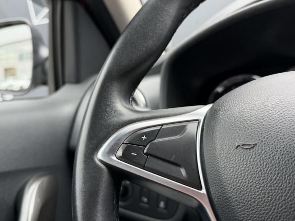Renault Sandero II Рестайлинг с пробегом 2021 года, цена 1 399 000 рублей, 43269 км, хэтчбек, Автокод Объявления