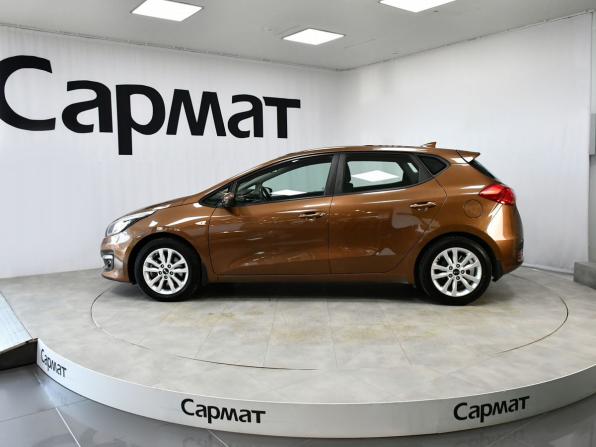 Kia Ceed II Рестайлинг с пробегом 2017 года, цена 1 447 000 рублей, 99739 км, хэтчбек, Автокод Объявления