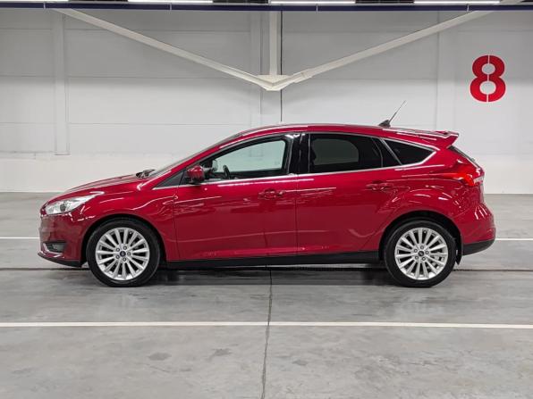 Ford Focus III Рестайлинг с пробегом 2017 года, цена 1 150 000 рублей, 124858 км, хэтчбек, Автокод Объявления