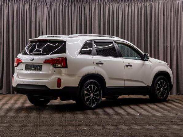 Kia Sorento II Рестайлинг с пробегом 2015 года, цена 1 695 000 рублей, 164256 км, внедорожник, Автокод Объявления