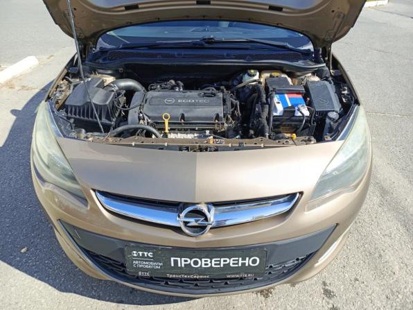 Opel Astra J Рестайлинг с пробегом 2012 года, цена 720 000 рублей, 211813 км, седан, Автокод Объявления