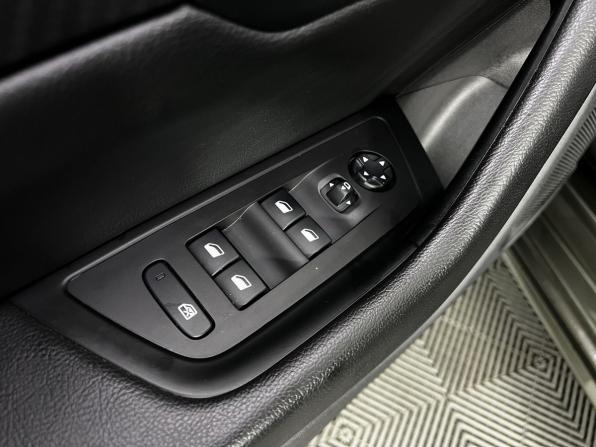 Peugeot 508 II с пробегом 2020 года, цена 1 620 000 рублей, 170899 км, универсал, Автокод Объявления