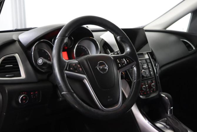Opel Astra J Рестайлинг с пробегом 2014 года, цена 869 990 рублей, 169882 км, хэтчбек, Автокод Объявления