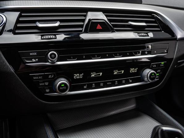 BMW 5 серии VII (G30/G31/G38) с пробегом 2018 года, цена 3 780 000 рублей, 74361 км, седан, Автокод Объявления