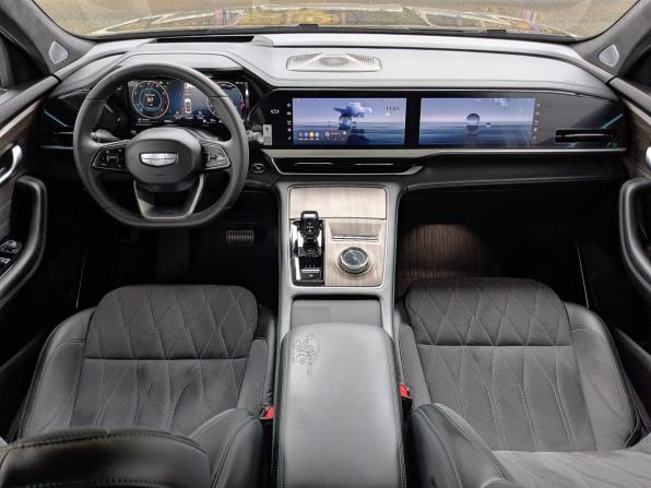 Geely Monjaro I Рестайлинг с пробегом 2025 года, цена 3 749 500 рублей, 16500 км, внедорожник, Автокод Объявления