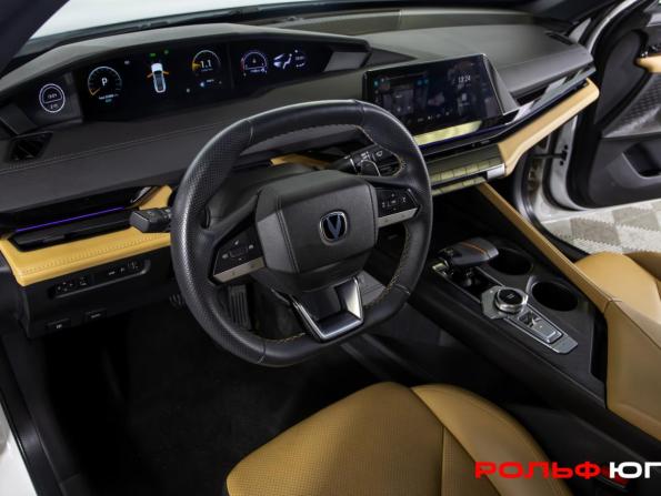 Changan UNI-V I с пробегом 2022 года, цена 2 128 000 рублей, 33231 км, лифтбек, Автокод Объявления