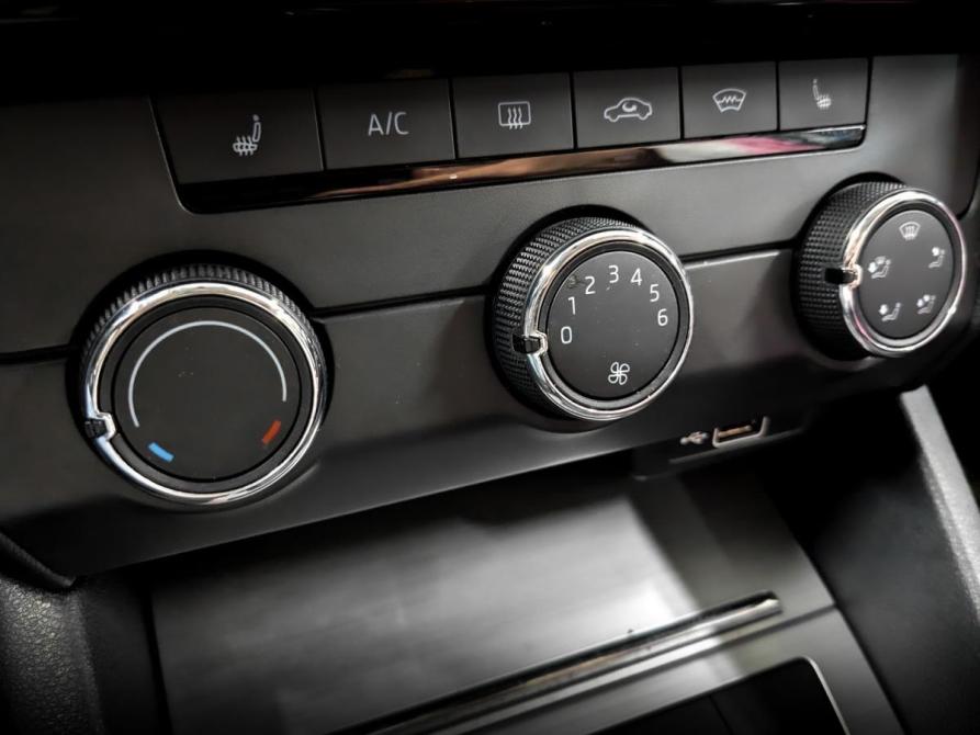 Skoda Octavia III (A7) Рестайлинг Москва  - изображение 28