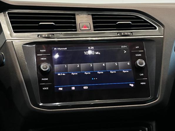 Volkswagen Tiguan II с пробегом 2019 года, цена 2 990 000 рублей, 129306 км, внедорожник, Автокод Объявления