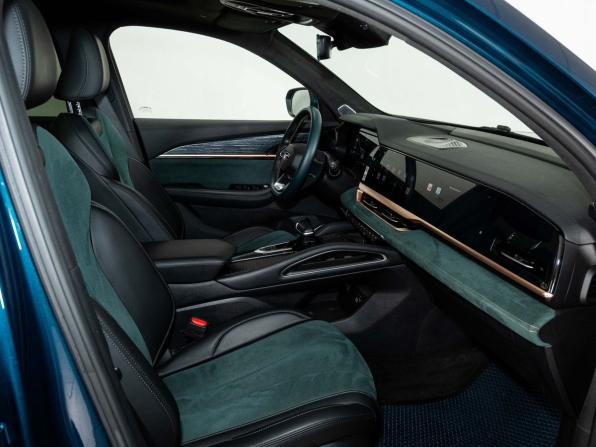 Geely Monjaro I с пробегом 2023 года, цена 3 298 000 рублей, 58000 км, внедорожник, Автокод Объявления