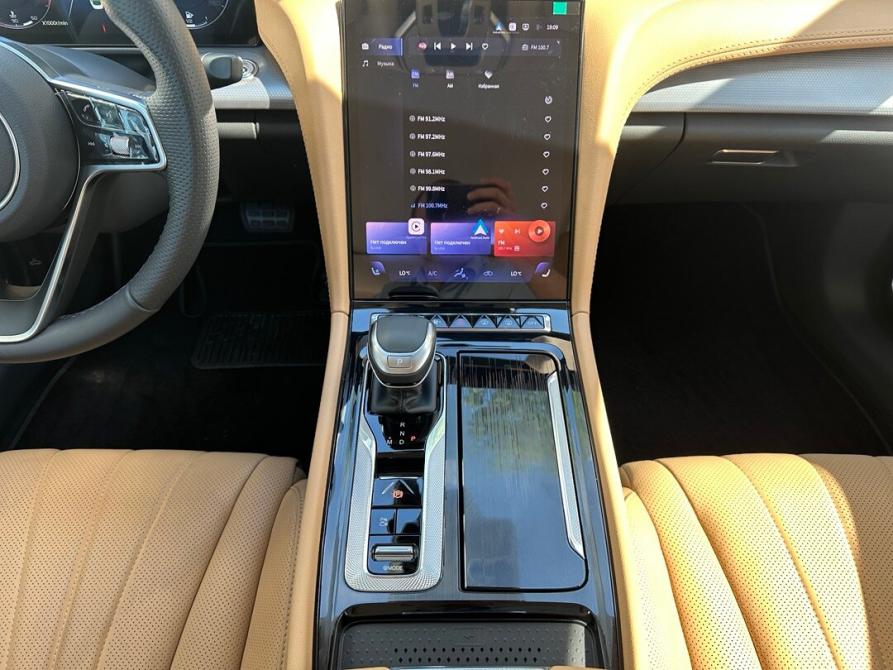Hongqi H5 II Сочи  - изображение 10